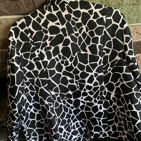 Black Jacket - Picture 2 of 3